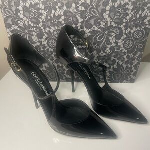 DOLCE & GABBANA Pointed Patent Leather Ankle-Strap Pump size 38.5/US 8.5